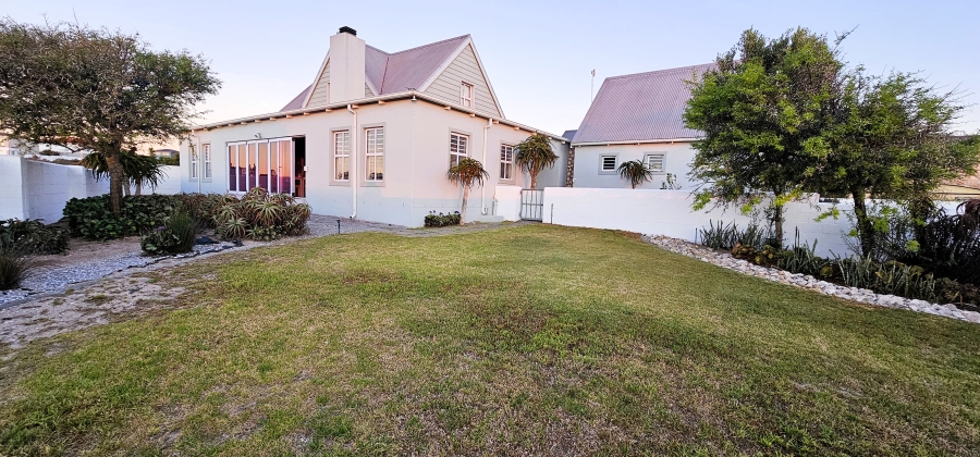 4 Bedroom Property for Sale in Myburgh Park Western Cape